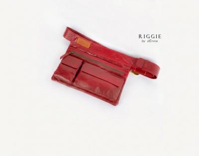 Riggie Maroon